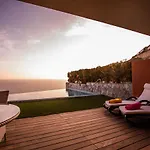 Apart Otel Serenity Amadores 4*