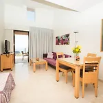 Serenity Amadores Hotel apartamentowy 4*