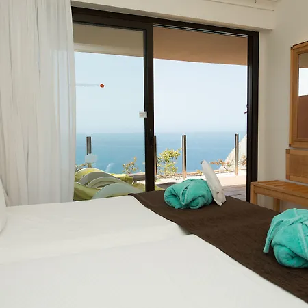 Serenity Amadores Lägenhetshotell 4*