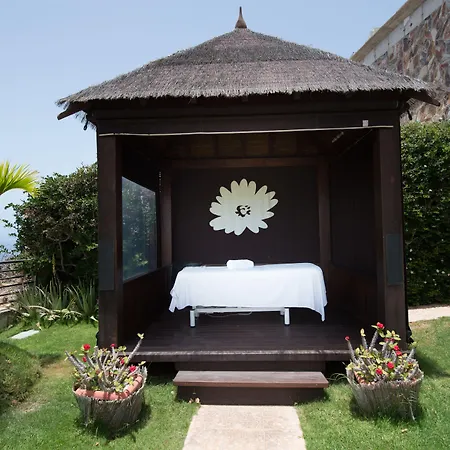 Serenity Amadores Lägenhetshotell 4*