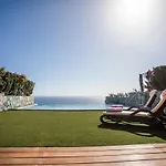 Serenity Amadores Porto Rico