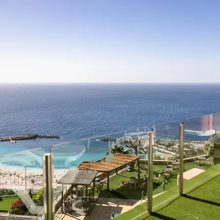 Apart Otel Serenity Amadores 4*