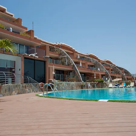 Serenity Amadores Apart Otel