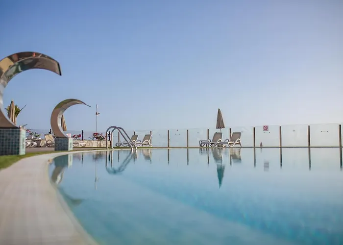 Aparthotel Serenity Amadores