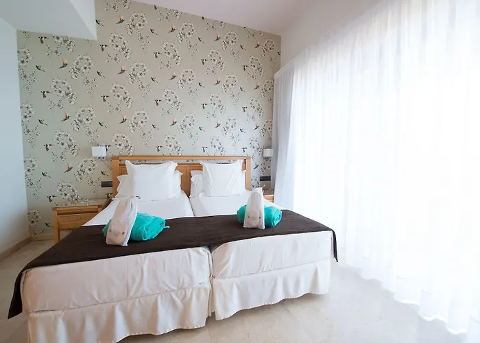 Aparthotel Serenity Amadores